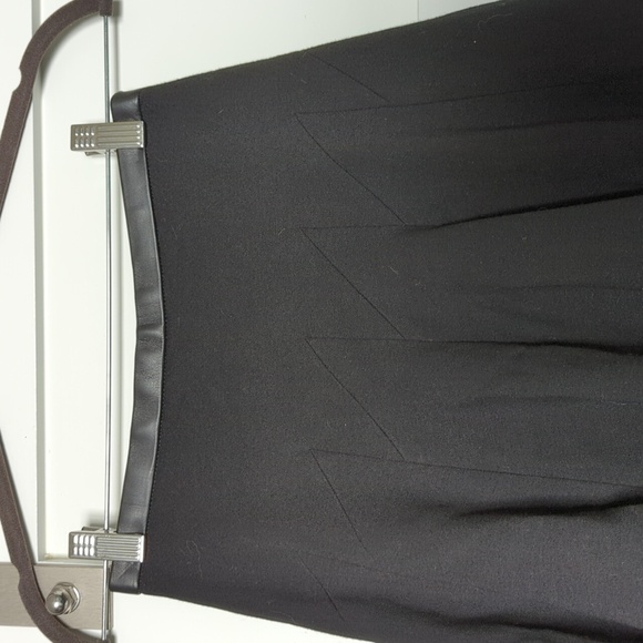 Jason Wu Authentic Black Skirt. Leather waistband. Women's size 0 skirt - Picture 3 of 9